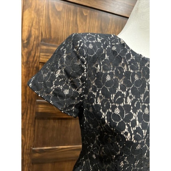 French Connection Women Dress Size 8 Black Tan Cap Sleeve Lace Classy‎ LBD Core - Picture 6 of 8